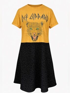 Def Leppard Edition Band tee to midi! Rad dress. Pockets 🎸The Remix Collection 🥁